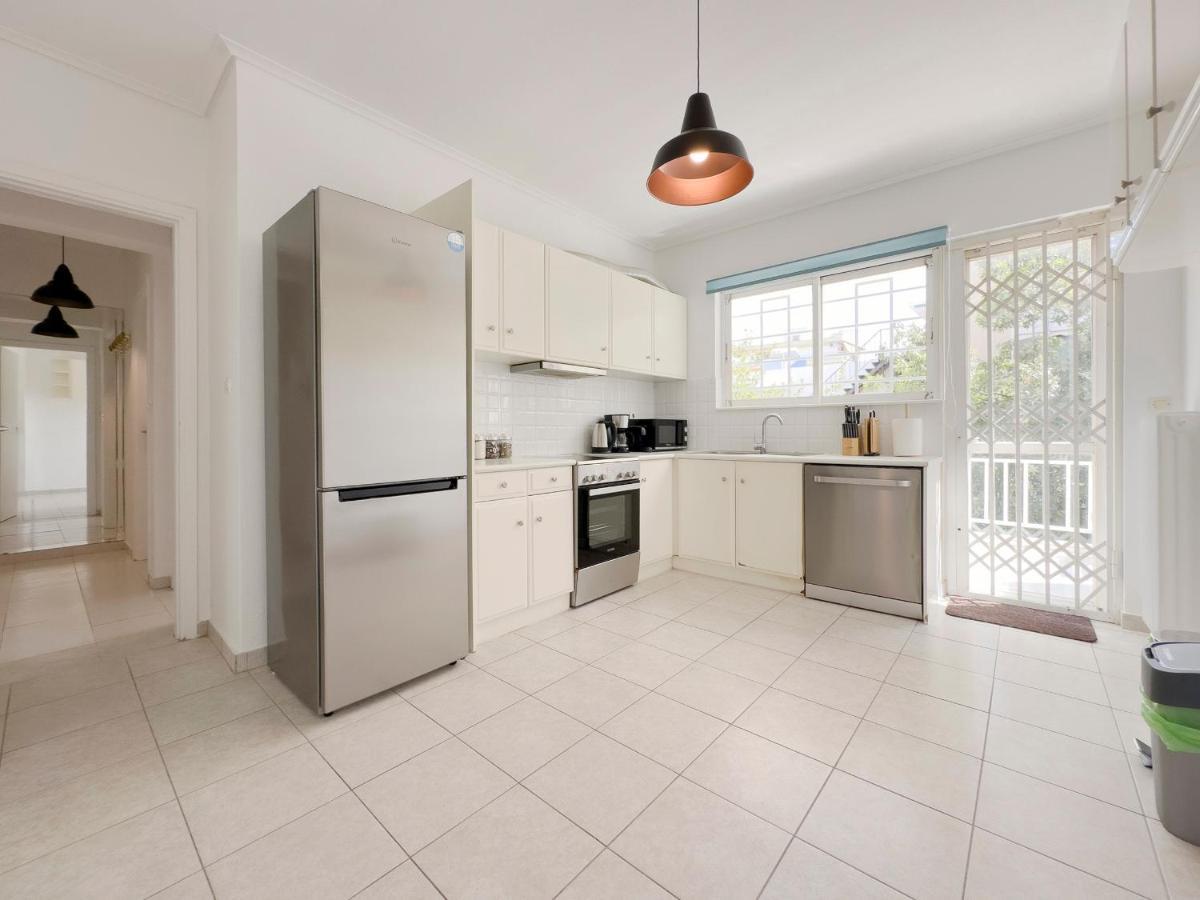 Metamorfoseos Spacious 120Sqm Apt In Alimos Athens Exterior photo
